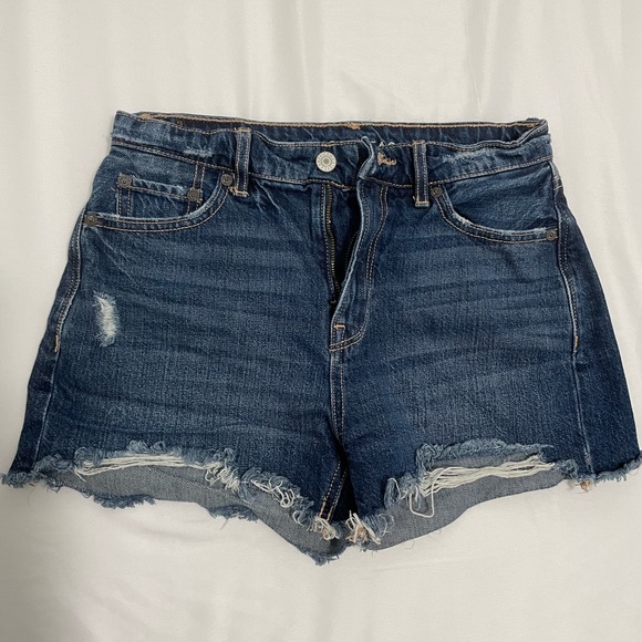 American Eagle Shorts - Picture 1 of 3